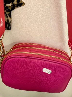 Pinkki nahkalaukku – näyttävä ja käytännöllinen valinta