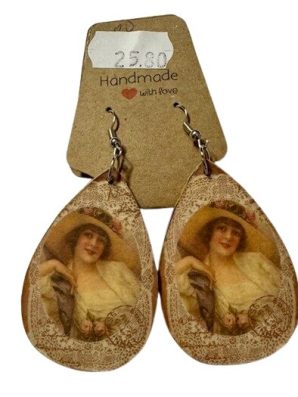 Korvakorut, vintagelady, - Kukkaiselämää