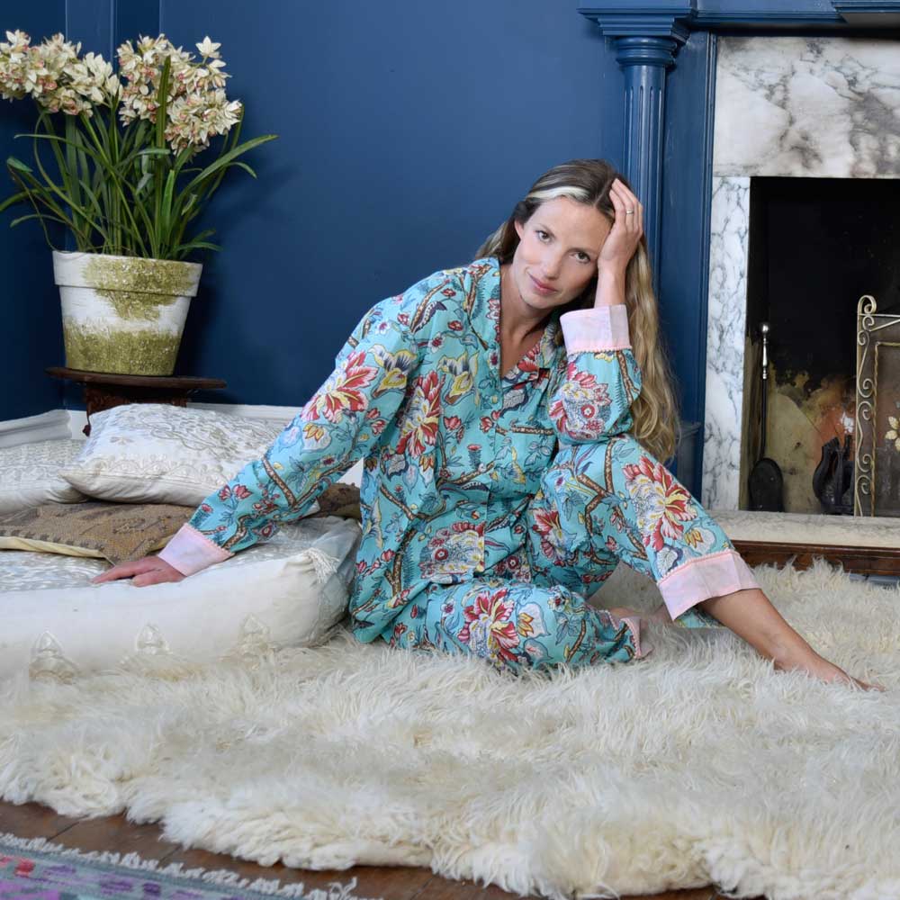 Yöpuku, Sininen orkidea, M/L