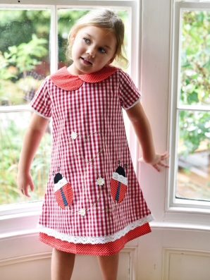 Mekko, punaruutuinen, 4-5 -vuotiaille – Powell Craft