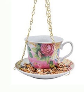 Lintujen teekuppiautomaatti, pinkki