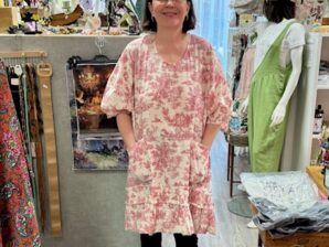 Tunika, Maisema, yhdenkoon - Kukkaiselämää