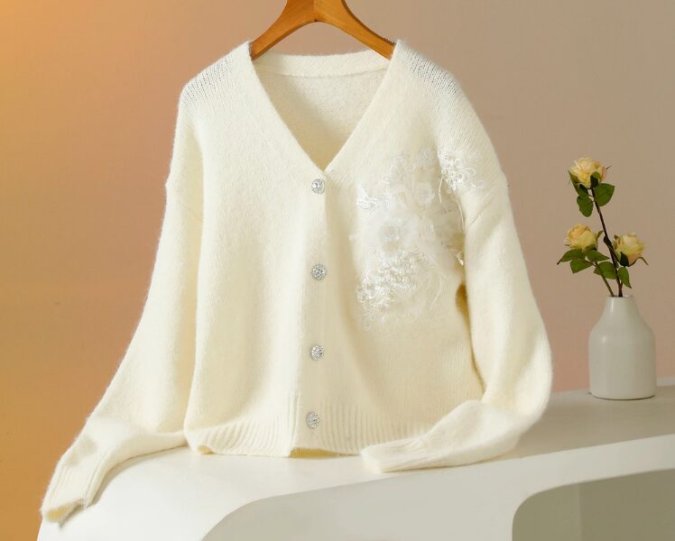 Neuletakki, vaalea, Yhdenkoon