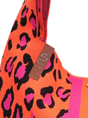Neulottu shopper-laukku Lois – oranssi-pinkki leopardikuosi